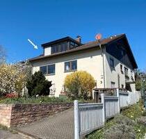 *** geräumige 3 Zimmer-Dachgeschoss-Wohnung mit tollem Burgblick ... ! *** - Beilstein