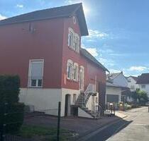 Kernsaniertes 1 Fam. Haus mit Einligerwohnung Scheune - Wächtersbach