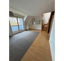 Helle 2,5-Zi.-Maisonette DG | Balkon, TG-Stellplatz, Top-Lage - Weimar