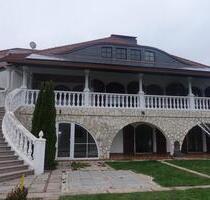 Mietwohnung EG in Villa IGEL - 2.200,00 EUR Kaltmiete, ca.  150,00 m² in Welschbillig (PLZ: 54298)