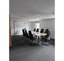 Bürofläche in Kitzingen - 800,00 EUR Kaltmiete, ca.  110,00 m² in Kitzingen (PLZ: 97318)