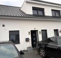 Doppelhaushälfte BJ 2023 - 1.300,00&nbsp;EUR Kaltmiete, ca.&nbsp; 120,00&nbsp;m&sup2; in Wietze (PLZ: 29323)