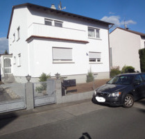 3 ZKB mit Balkon in Eschborn-Niederhöchstadt in 2FH