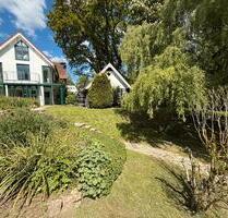 Exklusives Einfamilienhaus mit großem Garten, Teich in Bielefeld
