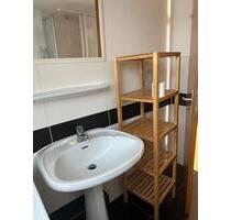 Dachgeschosswohnung zwei Zimmer - Delmenhorst