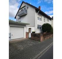 3 Zimmer Wohnung mit Balkon, Gartenanteil und Garage - Wertheim