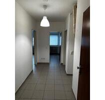 Unmöblierte Zweizimmerwohnung mit Balkon und Einbauküche - Meerbusch Kierst