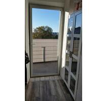 Schöne 4-Zimmer Altbauwohnung mit Balkon in Alt- Saarbrücken