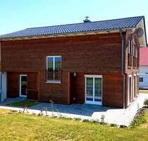 Schönes Holzhaus zu vermieten - 1.500,00 EUR Kaltmiete, ca.  149,00 m² in Blaufelden (PLZ: 74572)