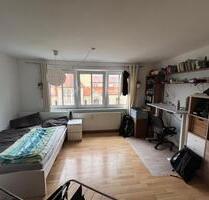 Gepflegte 2 ZKB-Wohnung mit Balkon und Tiefgarage am Galgenberg - Regensburg