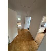 Schöne helle 68 qm Dachgeschosswohnung - Oerlinghausen