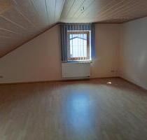 Helle, geräumige Dachgeschosswohnung mit 78 qm in Reichenbach