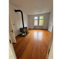 Helle 3-Zimmer Wohnung mit Balkon in Gründerzeit Villa in Itzehoe