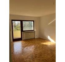 Helle großzügige 3 Zimmer Wohnung mit EBK WG geeignet - Wüstenrot