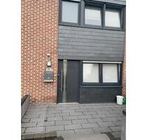Modernisiertes Einfamilien-Reihenmittelhaus mit Garten und Garage - Remscheid Remscheid-Süd