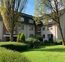 DACHGESCHOSSWOHNUNG MIT EINZELGARAGE IN ESSEN VON PRIVAT