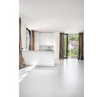 Luxuriöse 3-Zimmer-Wohnung mit Balkon in München-Obermenzing