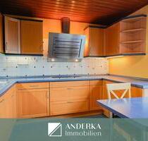 Geräumige 2-Zimmer Wohnung mit großem Garten in angenehm ruhiger Lage von Burgau zu vermieten!