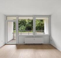 Bezugsfrei - Top sanierte 2-Zimmer Wohnung mit Balkon! - Duisburg Essenberg