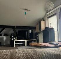Ländliche Dachgeschosswohnung in Travenbrück 1 Zimmer Fachwerk - Bad Oldesloe