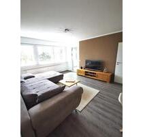 Helle 4-Zimmer-Wohnung mit Balkon und Einbauküche in ruhiger Ortsrandlage, Maintal-Hochstadt