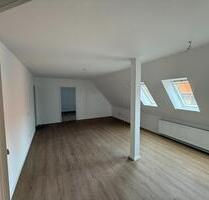Frisch sanierte 2-Zimmer-Wohnung mit Einbauküche – 76 m² – sofort - Preußisch Oldendorf