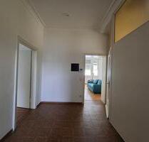 SB-Reppersberg, Nähe Schloss, gemütliche helle Altbauwohnung - Saarbrücken St. Arnual