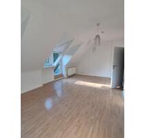 Verkauf 3 Zimmer Dachwohnung, 2te Etage - Berlin Charlottenburg-Wilmersdorf