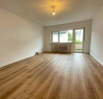 *WI-Medenbach* - Sanierte 2-Zimmer-Wohnung mit Balkon - Wiesbaden Bierstadt
