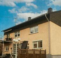 charmantes Zweifamilienhaus in Frücht zu verkaufen - Becheln