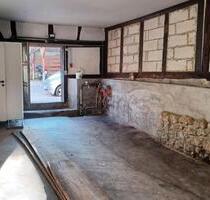 Geräumiges Mietobjekt mit Garage, als Lager, Hobbywerkstatt - Ludwigsburg Eglosheim