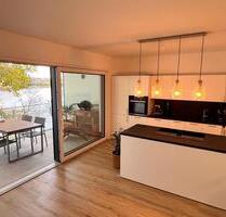 Schöne 3 Zimmer Wohnung direkt am Wasser, Koblenz Pfaffendorf