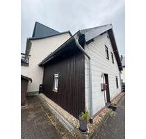 Haus am See zu vermieten - 450,00 EUR Kaltmiete, ca.  70,00 m² in Waldershof (PLZ: 95679)