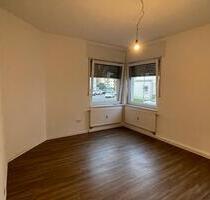 2-Zimmer-Wohnung mit Balkon & Abstellraum —72m²— Erdgeschoss - Essen Huttrop