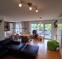 Großzügige 4-Zimmer Wohnung (121qm) mit Balkon und Garage - Bottrop Feldhausen