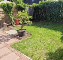 Frisch renovierte 2-Zimmer-Wohnung mit eigenem Garten - Oldenburg Alexandersfeld