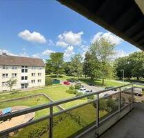 Geräumige 3-Zi.-Wohnung mit Einbauküche und Balkon! - Leverkusen