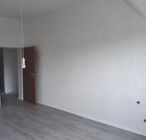 Schöne DG Wohnung 60 qm E-Bredeney v Privat - Essen Stadtbezirk IX