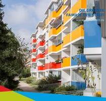 2 Zimmer, großer sonniger Balkon und Tageslichtküche - Chemnitz Klaffenbach