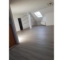 Sehr schöne Dachgeschoss-Wohnung in VK Zum Rauenhübel - Völklingen