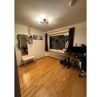 WG-Mitbewohnerin Nov25 - ca. März26 (Nähe München) - Eichenau