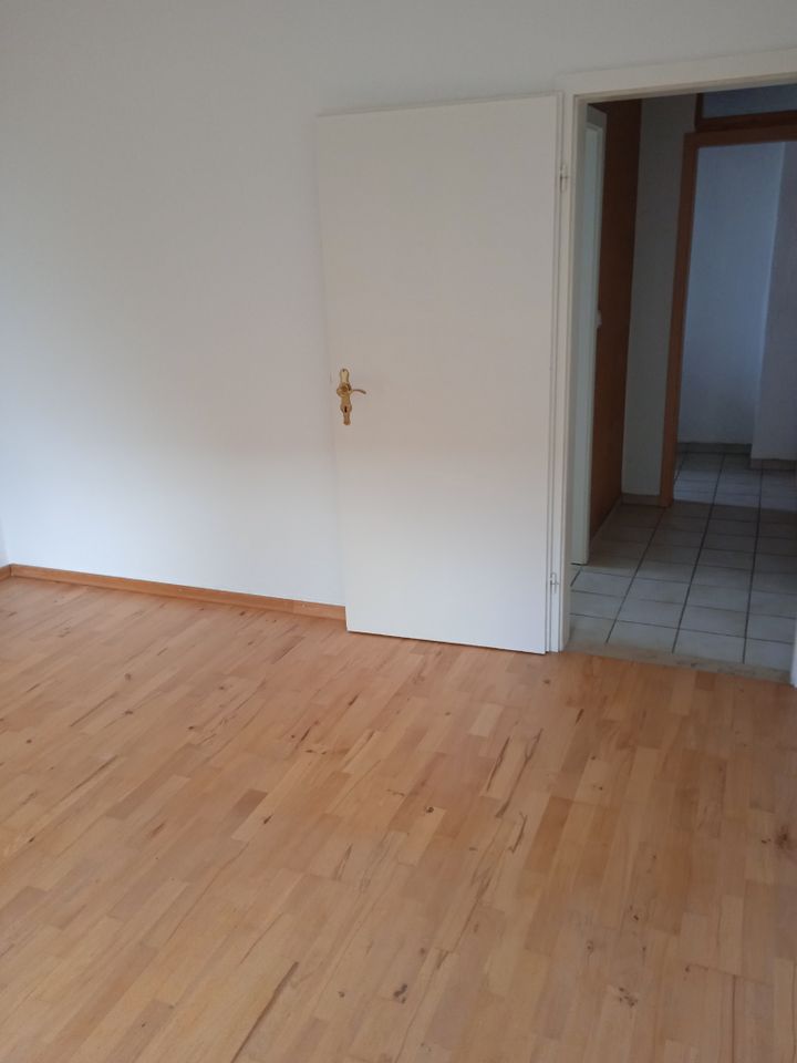 4 Zimmer Wohnung - 700,00 EUR Kaltmiete, ca.  150,00 m² in Wunstorf (PLZ: 31515)