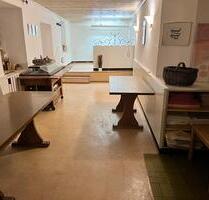 Büro Home Office Wein Getränke Lager Raum Trocken Perlesreut