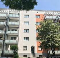 Praktisch geschnittene 2,5-Zimmer-Wohnung mit Balkon - München Pasing-Obermenzing