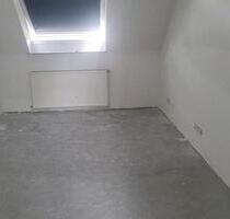 4 Zimmer Dachgeschoss - 805,00 EUR Kaltmiete, in Langenhagen (PLZ: 30855) Engelbostel