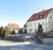 2-Familien-Haus zwischen Großstadt und Natur, große Hobbyräume - Reutlingen Reutlingen-Betzingen