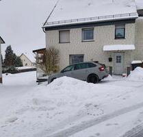 Einfamilienhaus mit zwei Balkonen in idyllischer Lage - Langenhahn