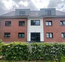 Moderne, gemütliche 3 Zi.-DG-Wohnung mit Balkon & EBK - Wietze