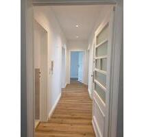 ERSTBEZUG nach Sanierung 3-Zimmer, Gartenanteil & Tageslichtbad - Frankfurt am Main Gallus