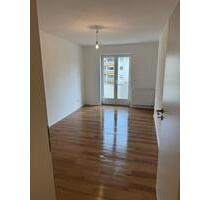 Neu sanierte 2-Zimmer-Wohnung in Ludwigshafen am Rhein